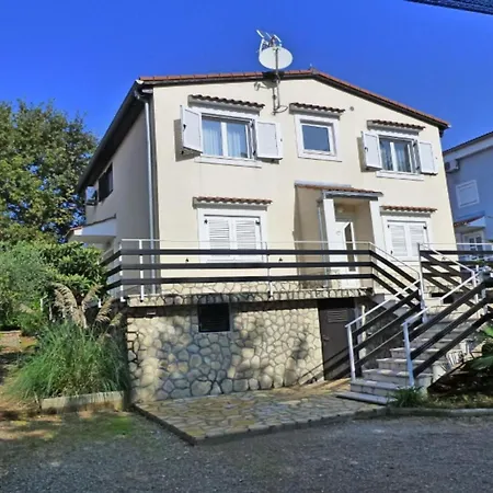 Sunny By Interhome * Njivice