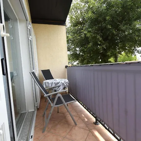 Sunny By Interhome * Njivice