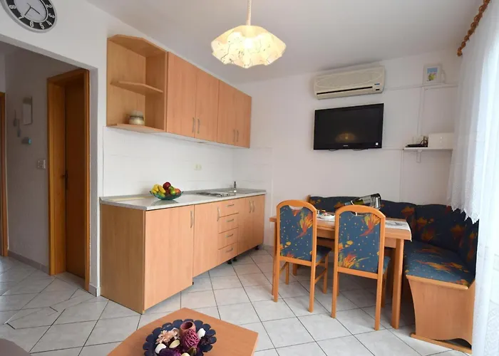 Sunny By Interhome Apartman Njivice